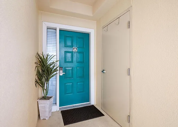 Colony East 14d Holiday home